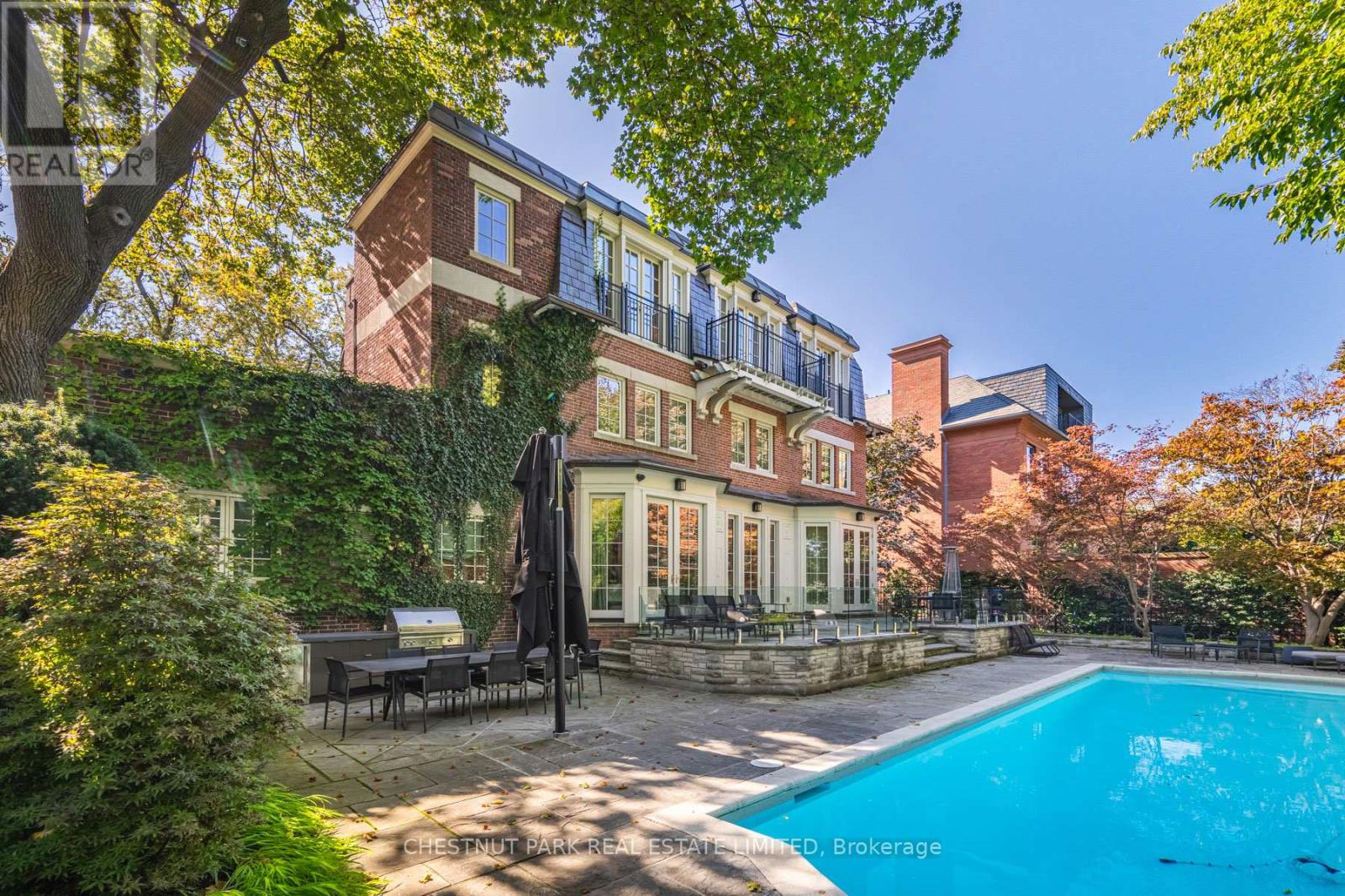 82 Chestnut Park Road, Toronto, Ontario  M4W 2R3 - Photo 30 - C12178239