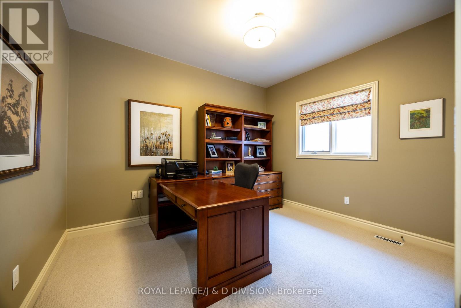 42 Munro Boulevard, Toronto, Ontario  M2P 1B9 - Photo 23 - C12125839