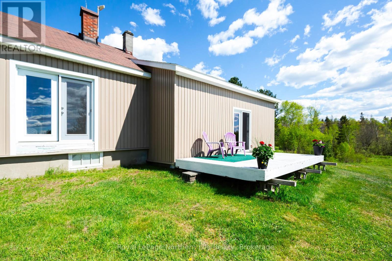 81 Bear Lake Road, West Nipissing (River Valley), Ontario  P0H 2M0 - Photo 10 - X12178272