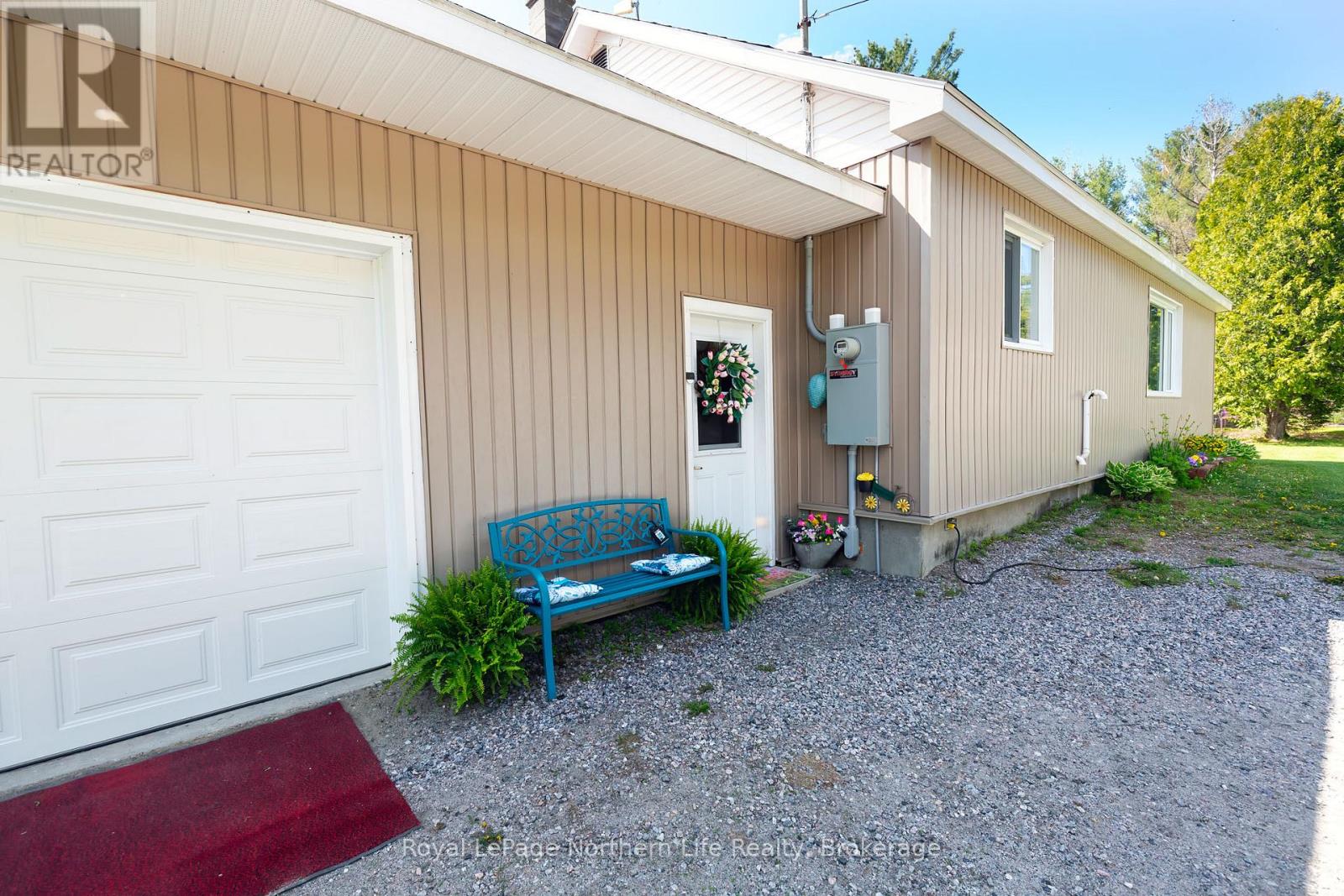 81 Bear Lake Road, West Nipissing (River Valley), Ontario  P0H 2M0 - Photo 12 - X12178272