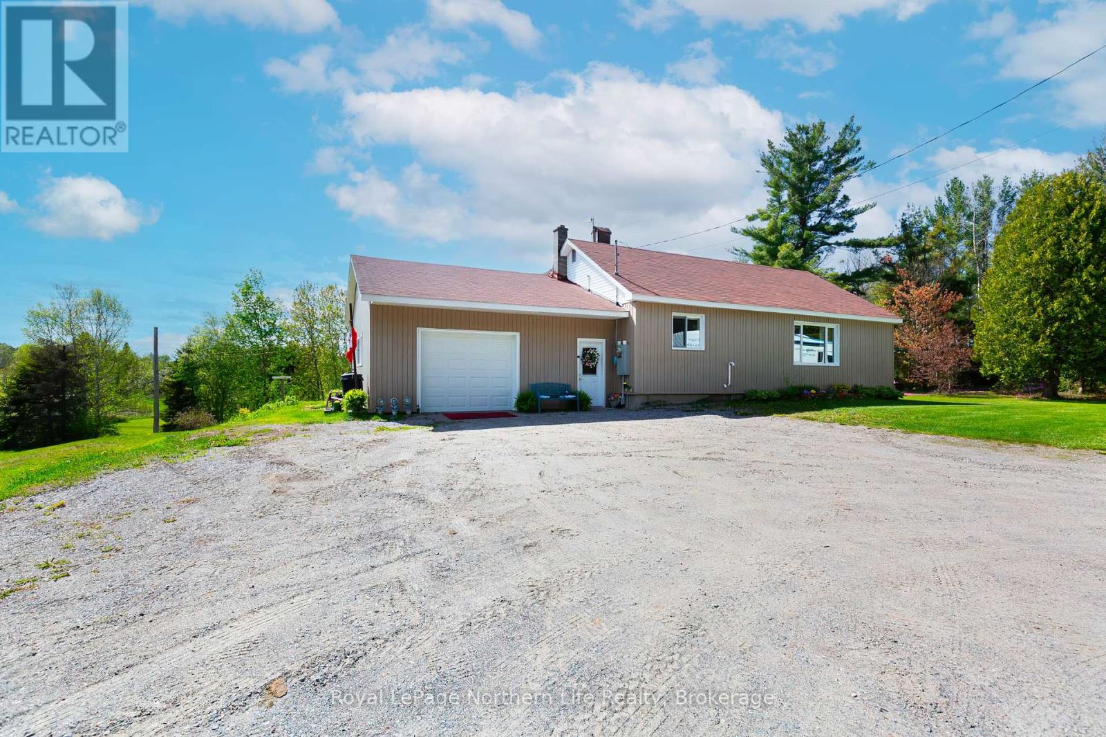 81 Bear Lake Road, West Nipissing (River Valley), Ontario  P0H 2M0 - Photo 2 - X12178272