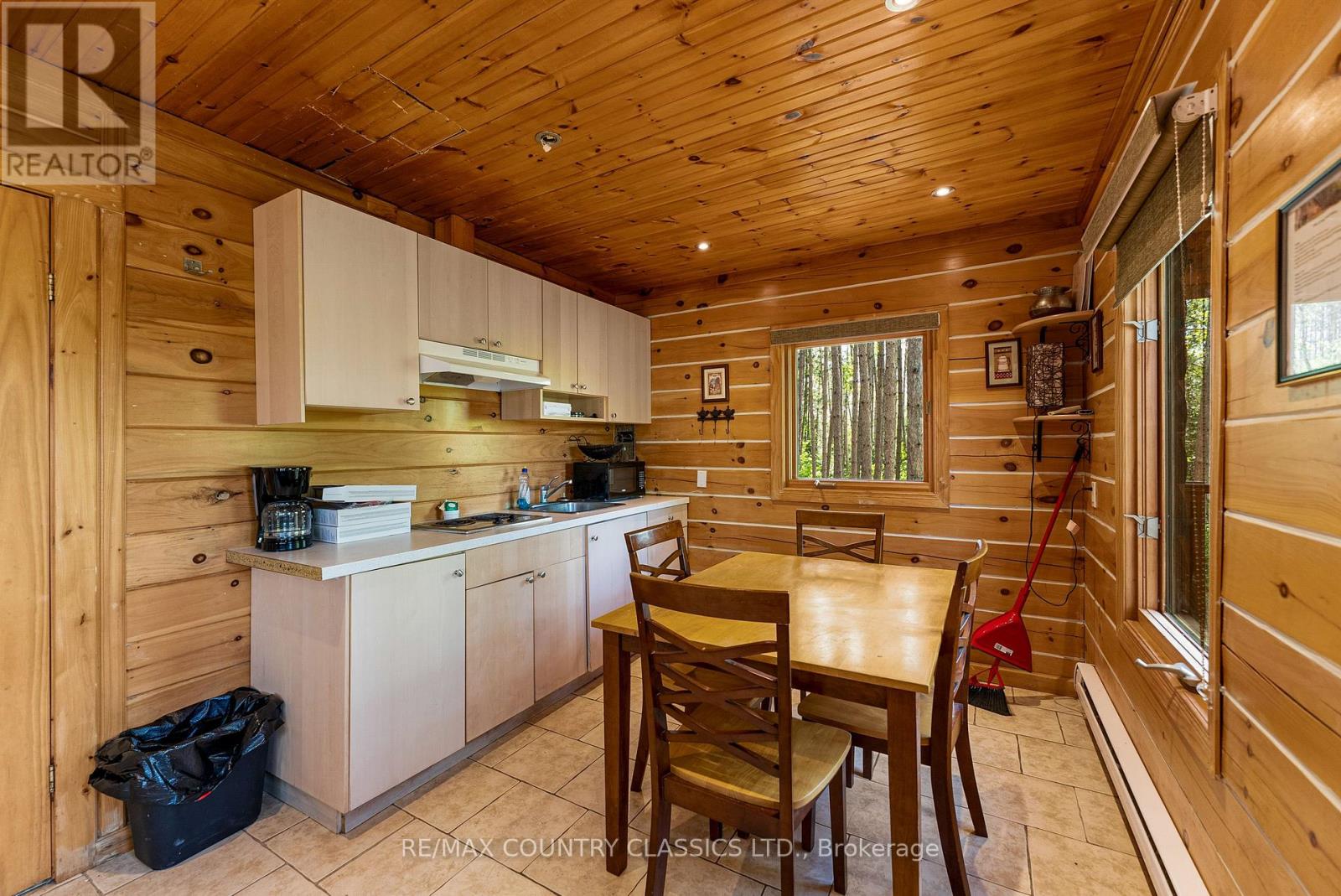 16 Beaver Creek Lane, Tudor And Cashel, Ontario  K0K 1Y0 - Photo 32 - X12177940