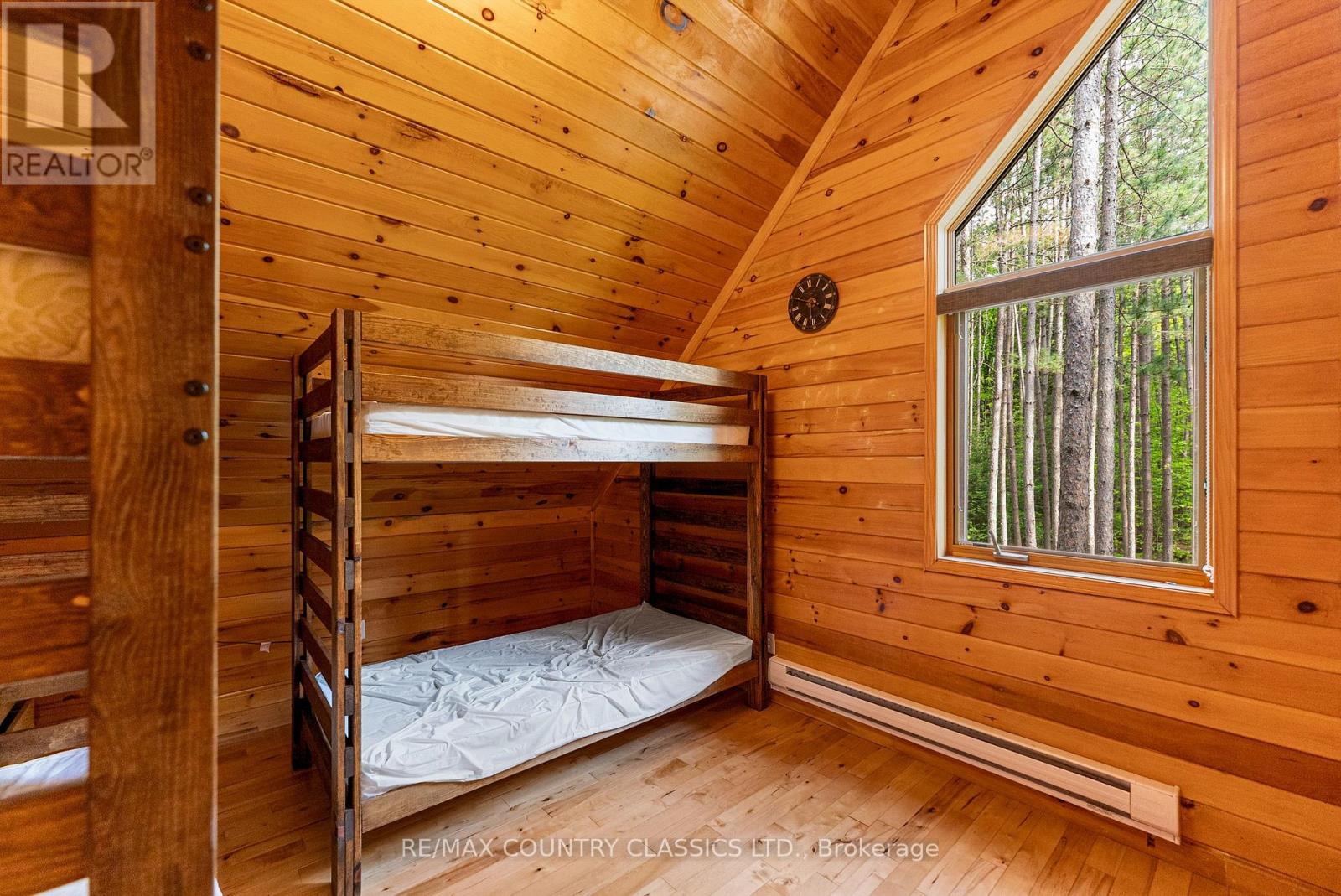 16 Beaver Creek Lane, Tudor And Cashel, Ontario  K0K 1Y0 - Photo 36 - X12177940