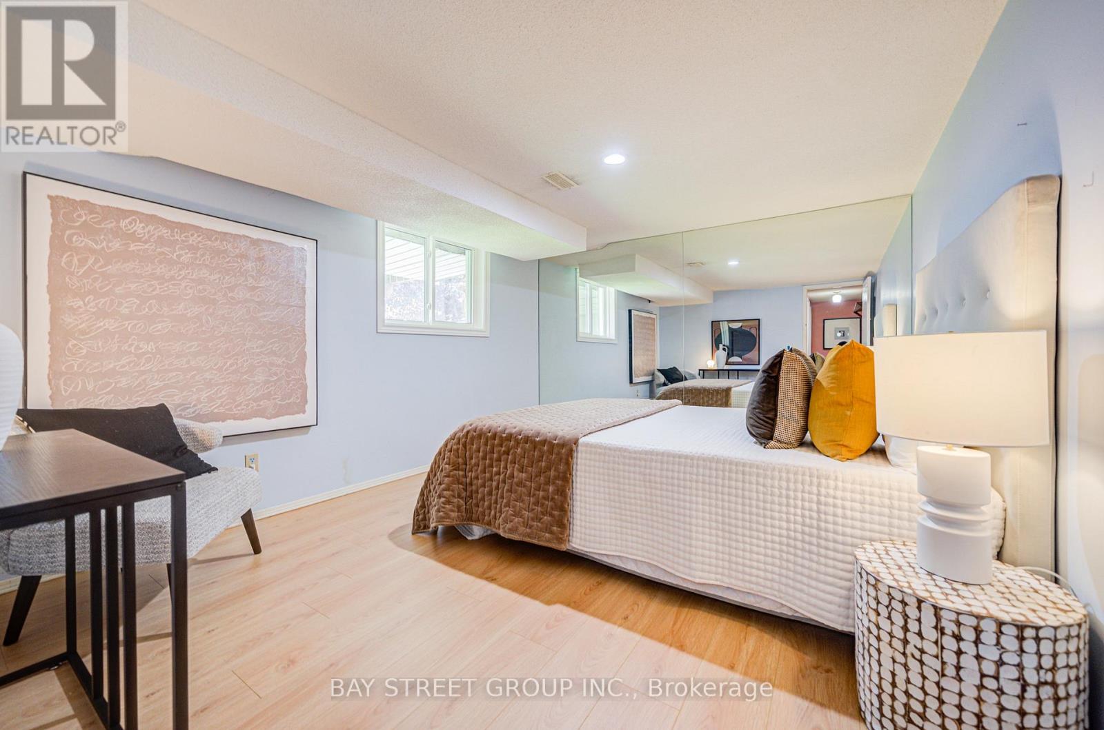 Property at 750 GRIFFITH STREET image 5