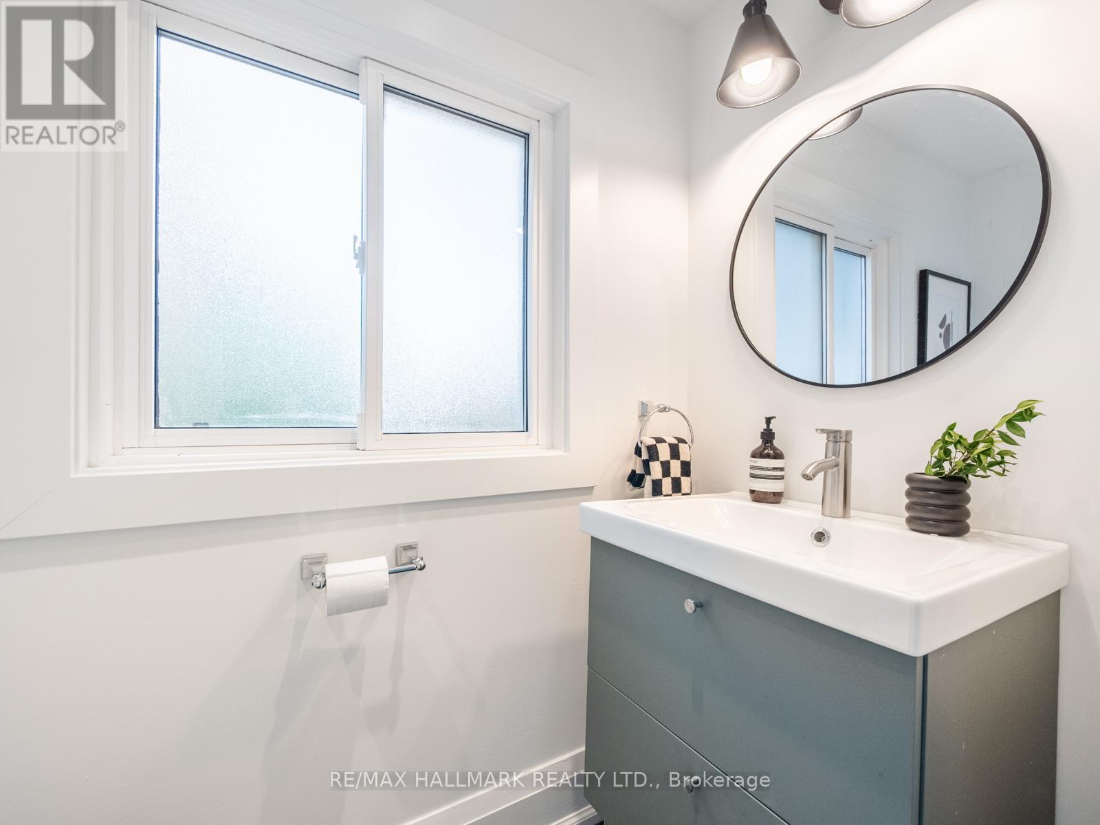 3 Badgerow Avenue, Toronto (South Riverdale), Ontario  M4M 1T9 - Photo 16 - E12178260