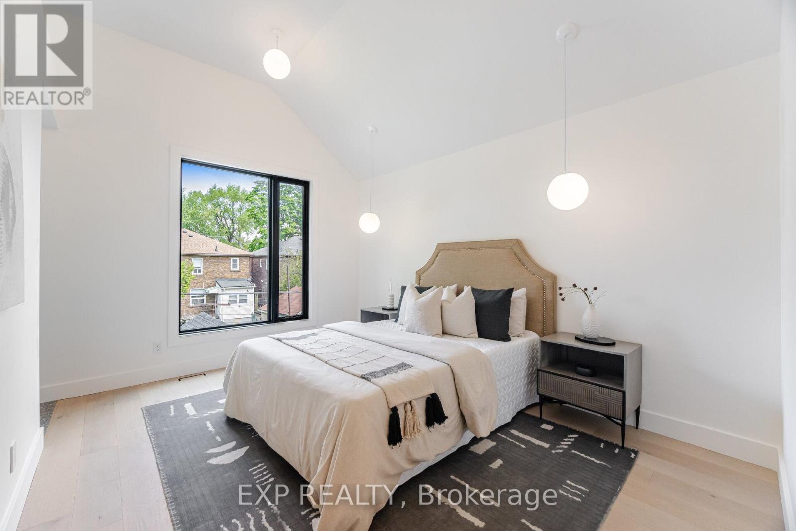 108 Sammon Avenue, Toronto, Ontario  M4J 1Y8 - Photo 13 - E12176343