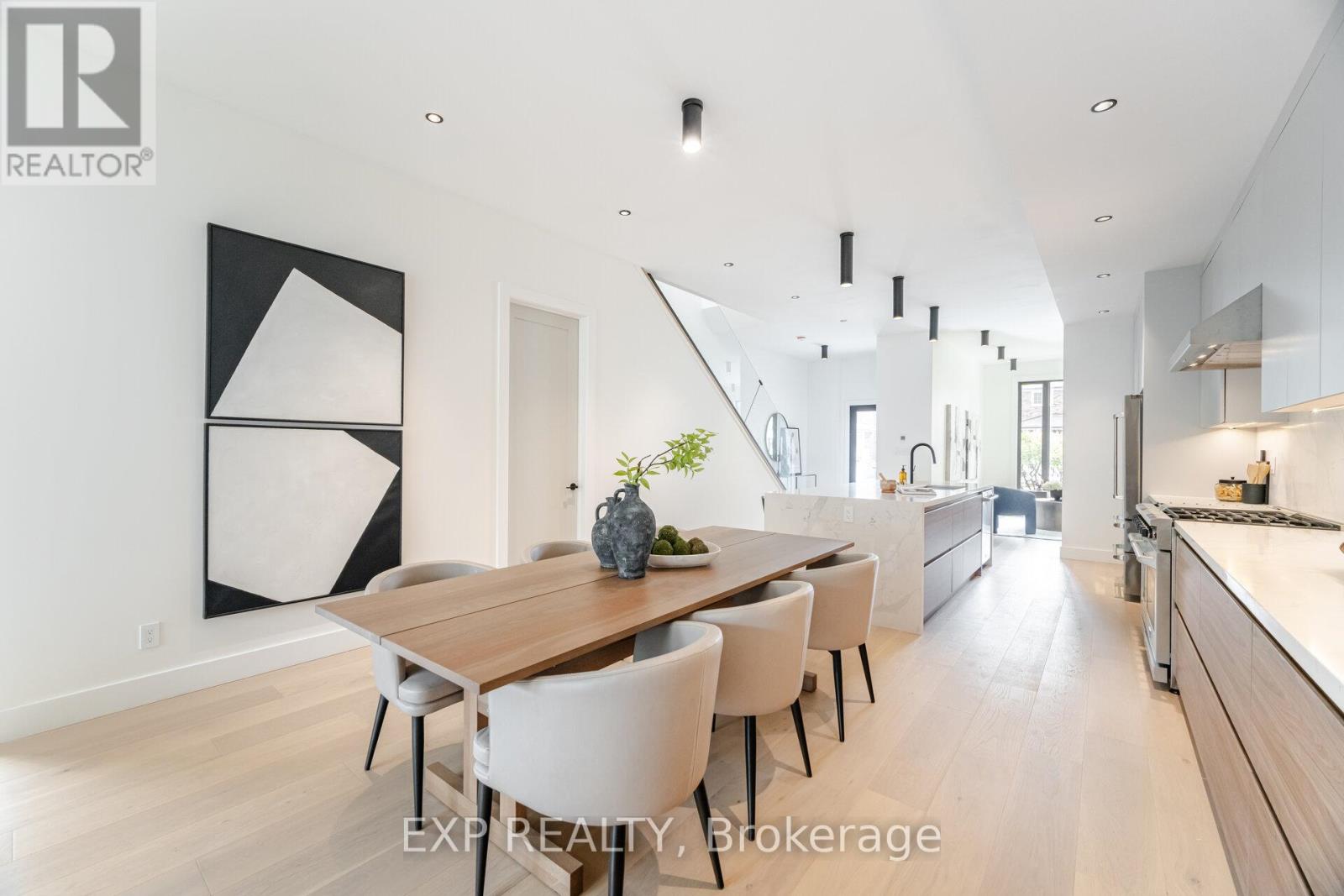 108 Sammon Avenue, Toronto, Ontario  M4J 1Y8 - Photo 6 - E12176343