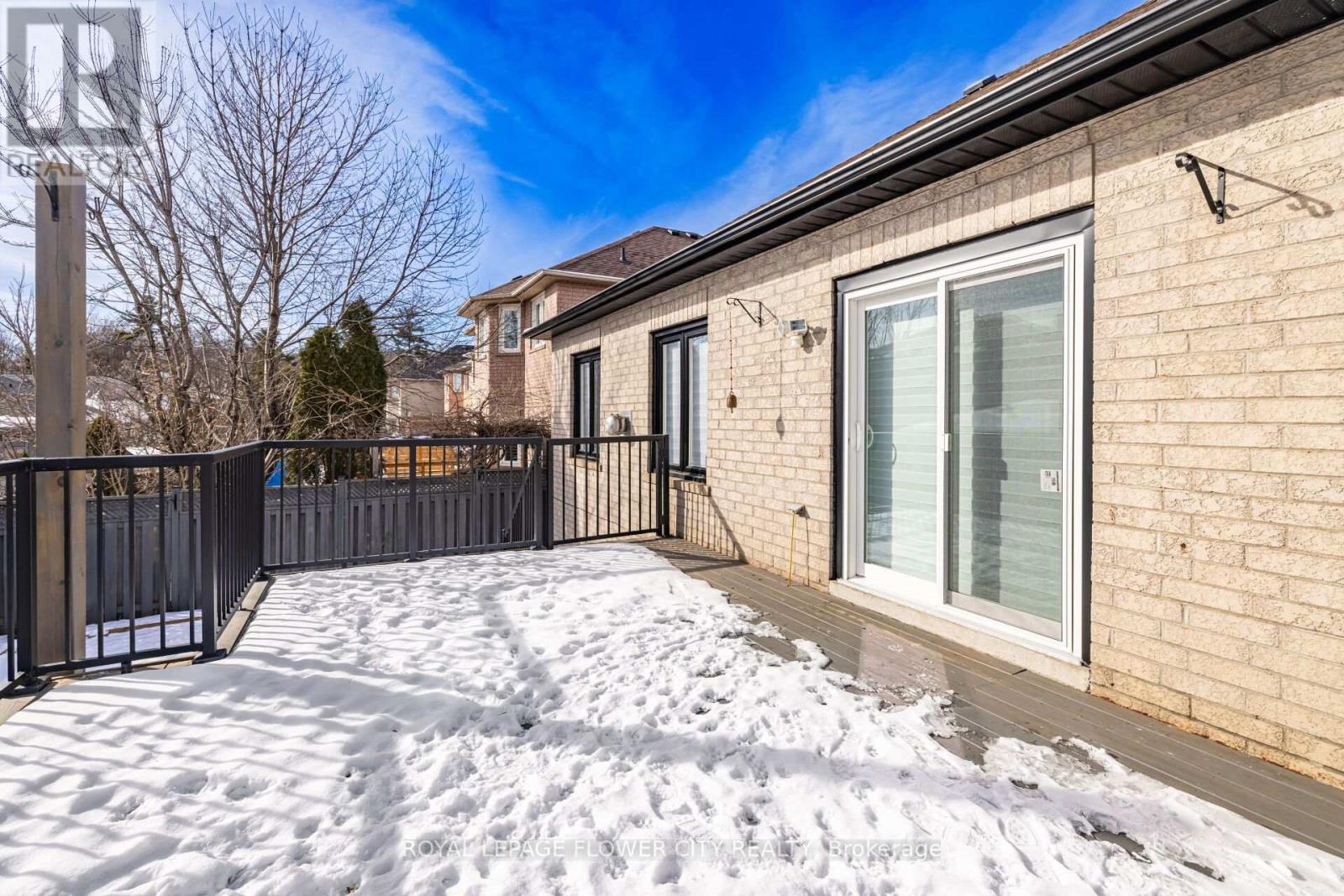 109 Humberwood Gate, Vaughan, Ontario  L4L 9G5 - Photo 28 - N12159913