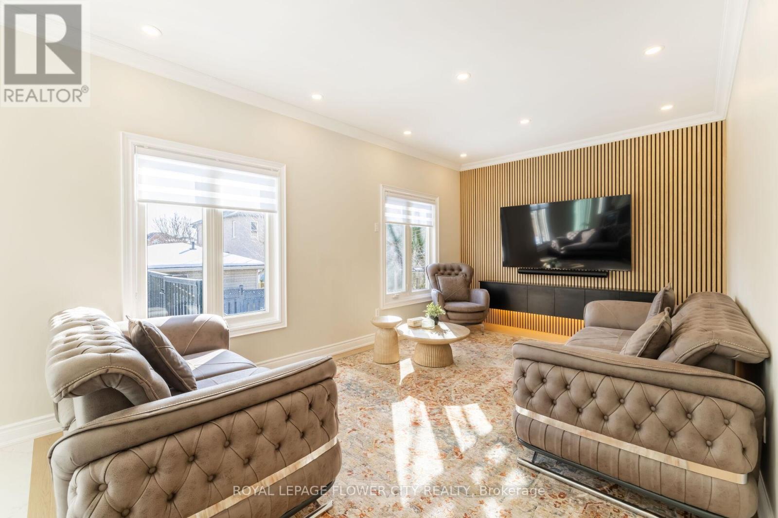 109 Humberwood Gate, Vaughan, Ontario  L4L 9G5 - Photo 6 - N12159913