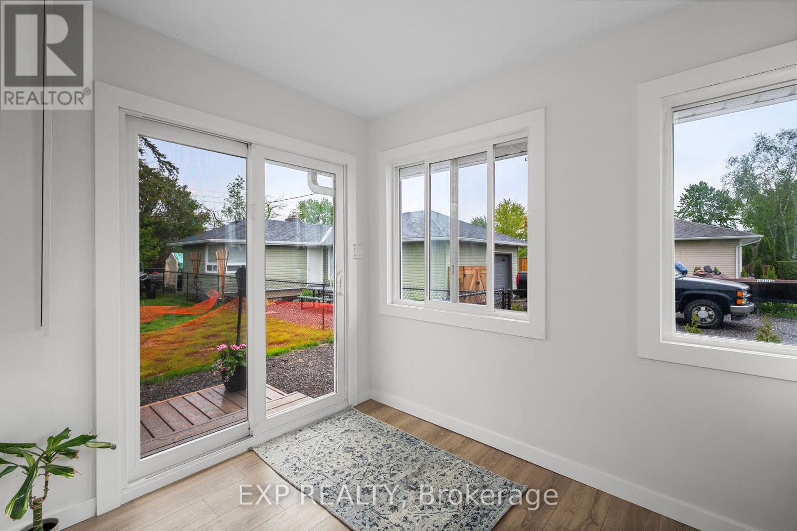 29 Kay Avenue, Georgina (Virginia), Ontario  L0E 1N0 - Photo 17 - N12175096