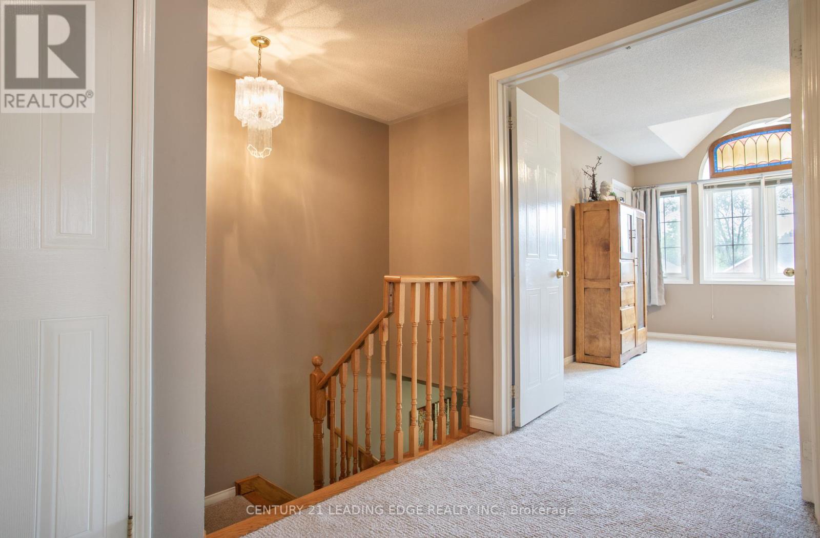 199 Park Drive, Whitchurch-Stouffville, Ontario  L4A 1J8 - Photo 9 - N12178233