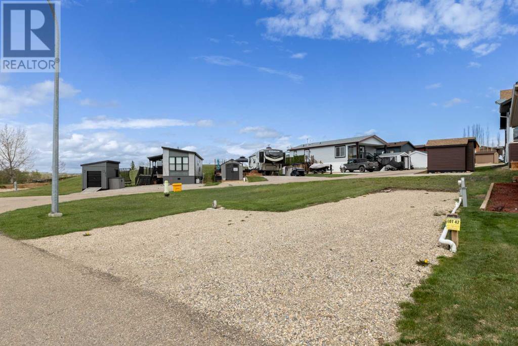 5042, 25054 South Pine Lake Road, Rural Red Deer County, Alberta  T0M 1R0 - Photo 5 - A2183987