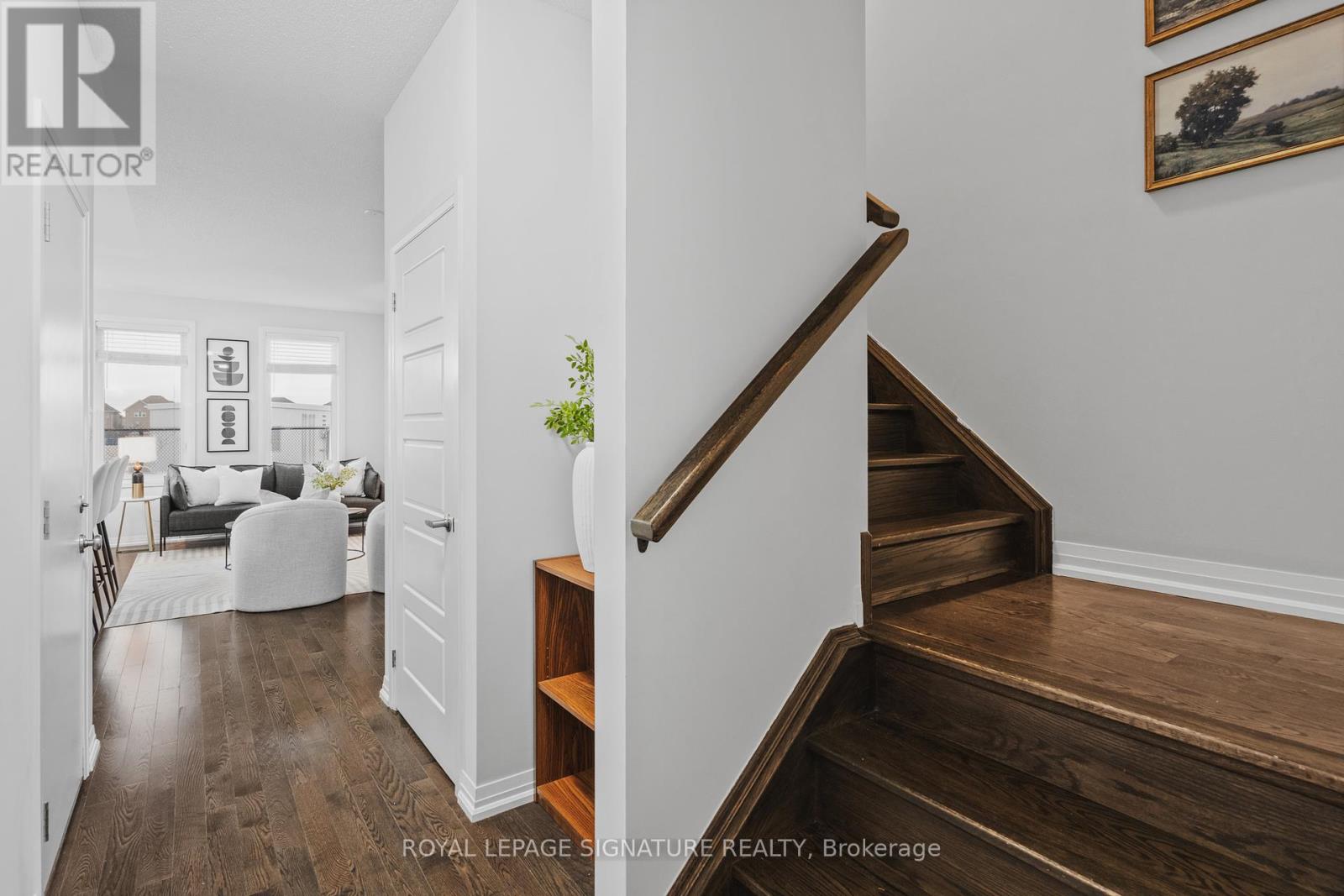 763 Banks Crescent, Milton, Ontario  L9T 9A3 - Photo 6 - W12152470