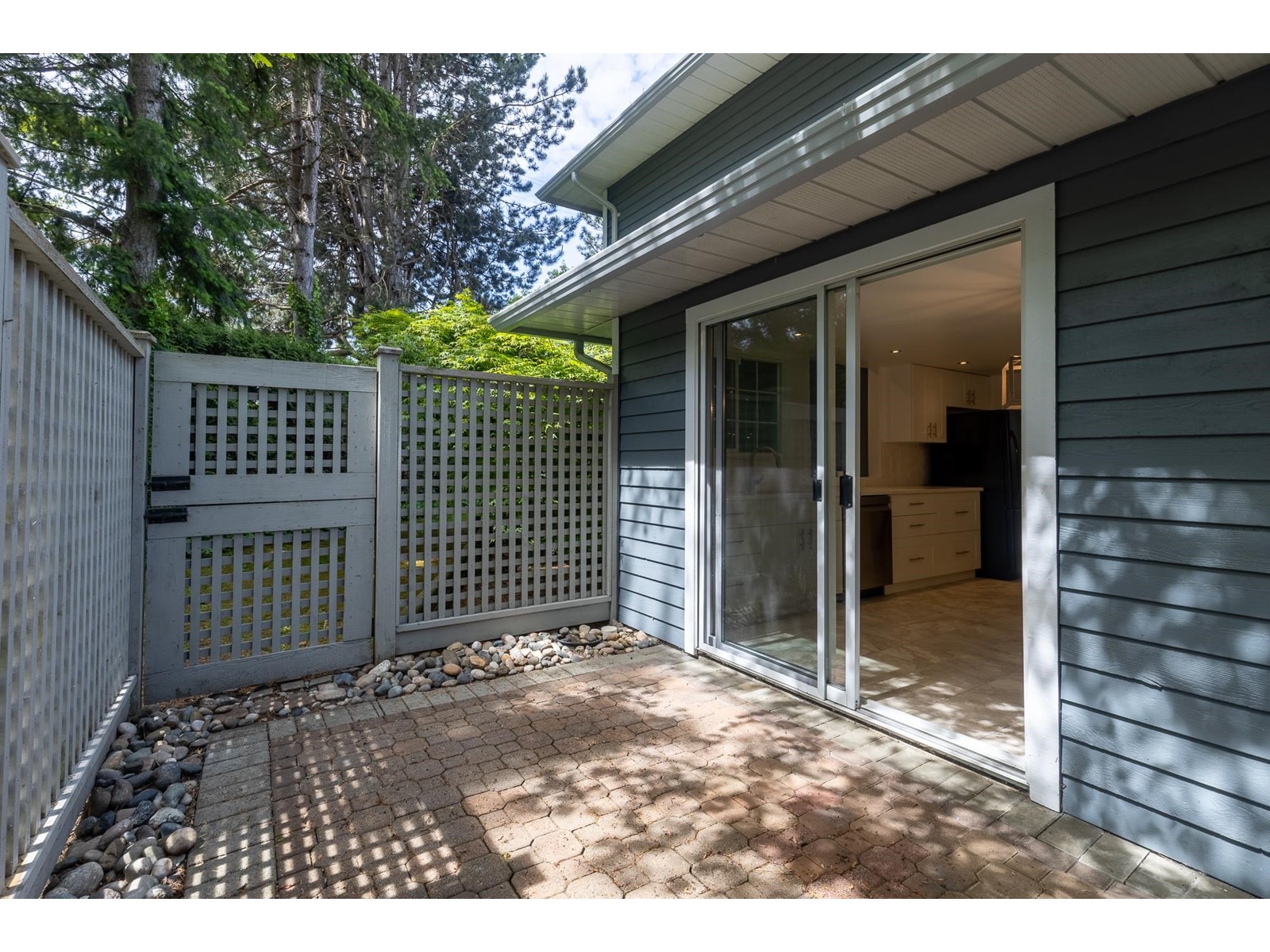 101 16335 14 Avenue, White Rock, British Columbia  V4A 1H2 - Photo 17 - R3006796