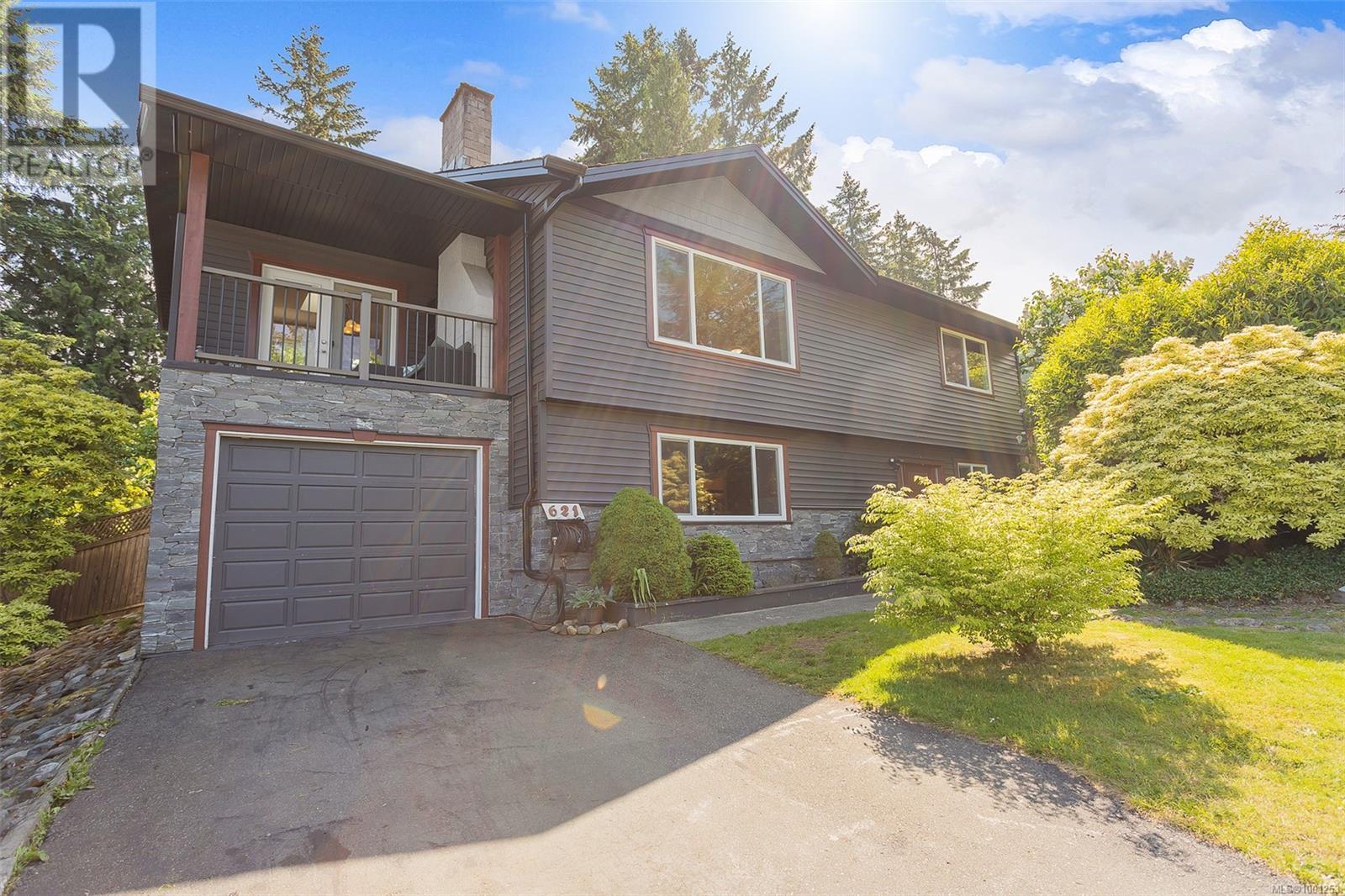 621 Seventh St, Nanaimo, British Columbia