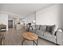 1502 13615 FRASER HIGHWAY