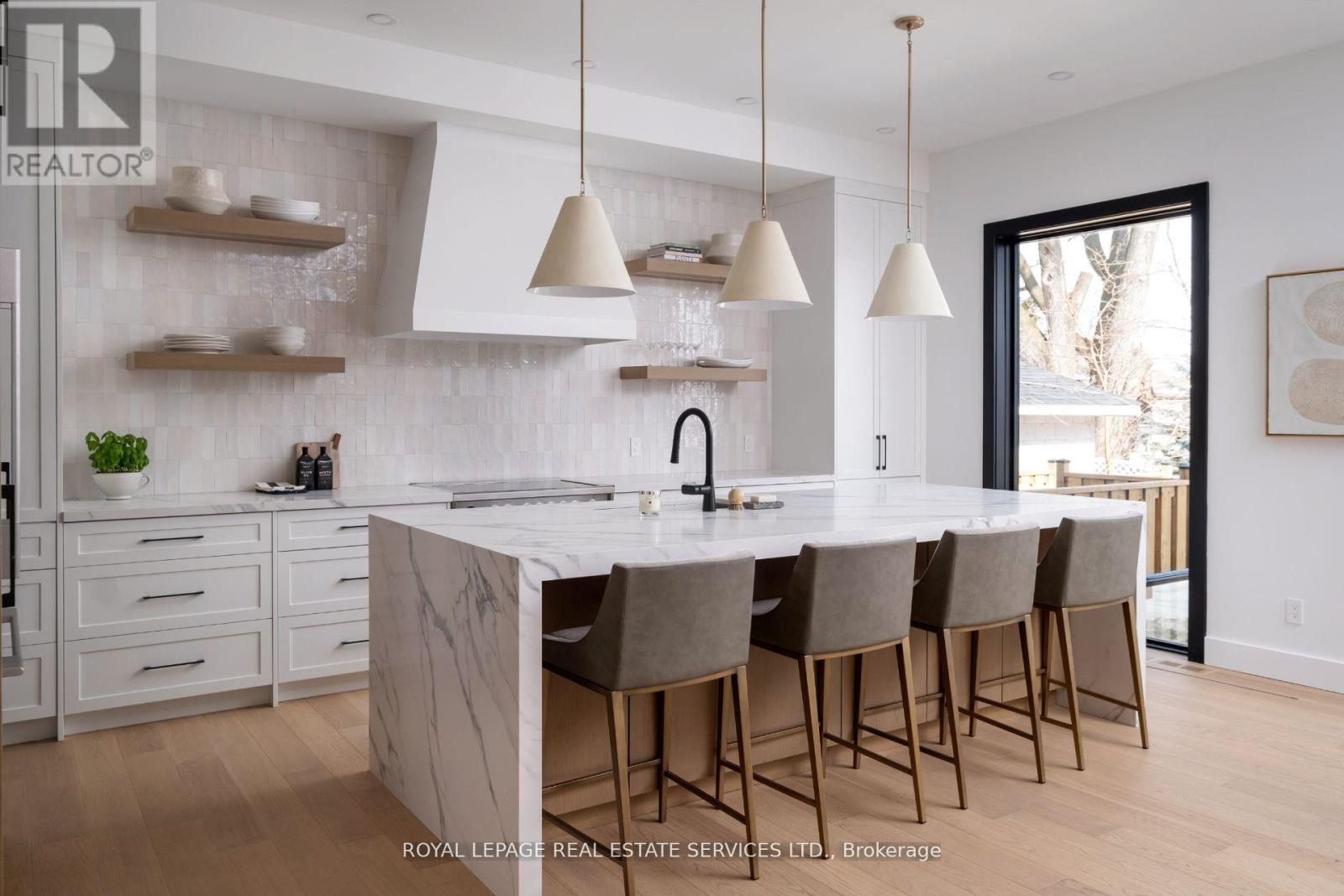 263 Thirtieth Street, Toronto, Ontario  M8W 3E2 - Photo 4 - W12166473