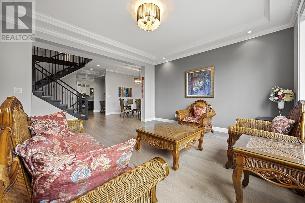 Property at 3483 WALES AVENUE image 4