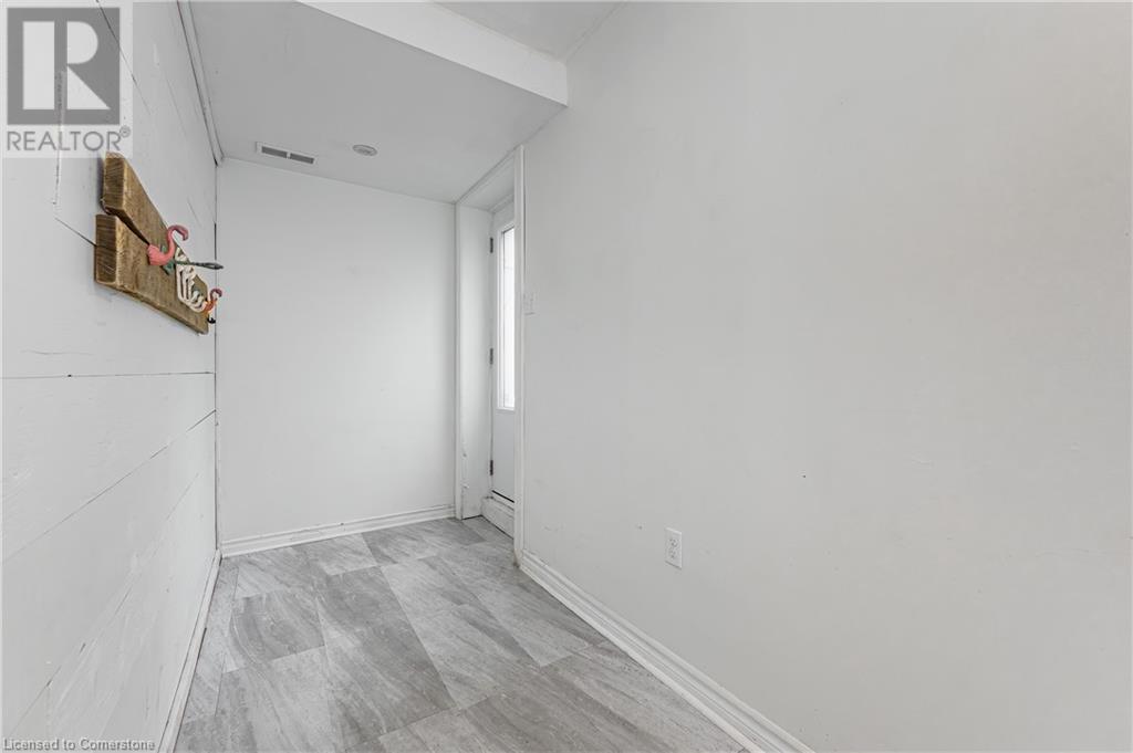 57 Oak Hill Drive Unit# Lower, Cambridge, Ontario  N1S 4Y8 - Photo 5 - 40734343