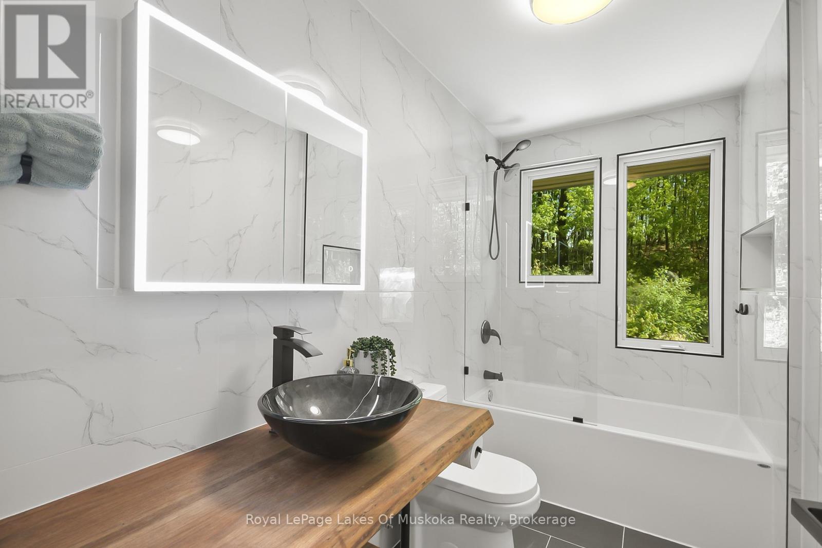 30 Todholm Drive, Muskoka Lakes, Ontario  P0B 1J0 - Photo 11 - X12162187