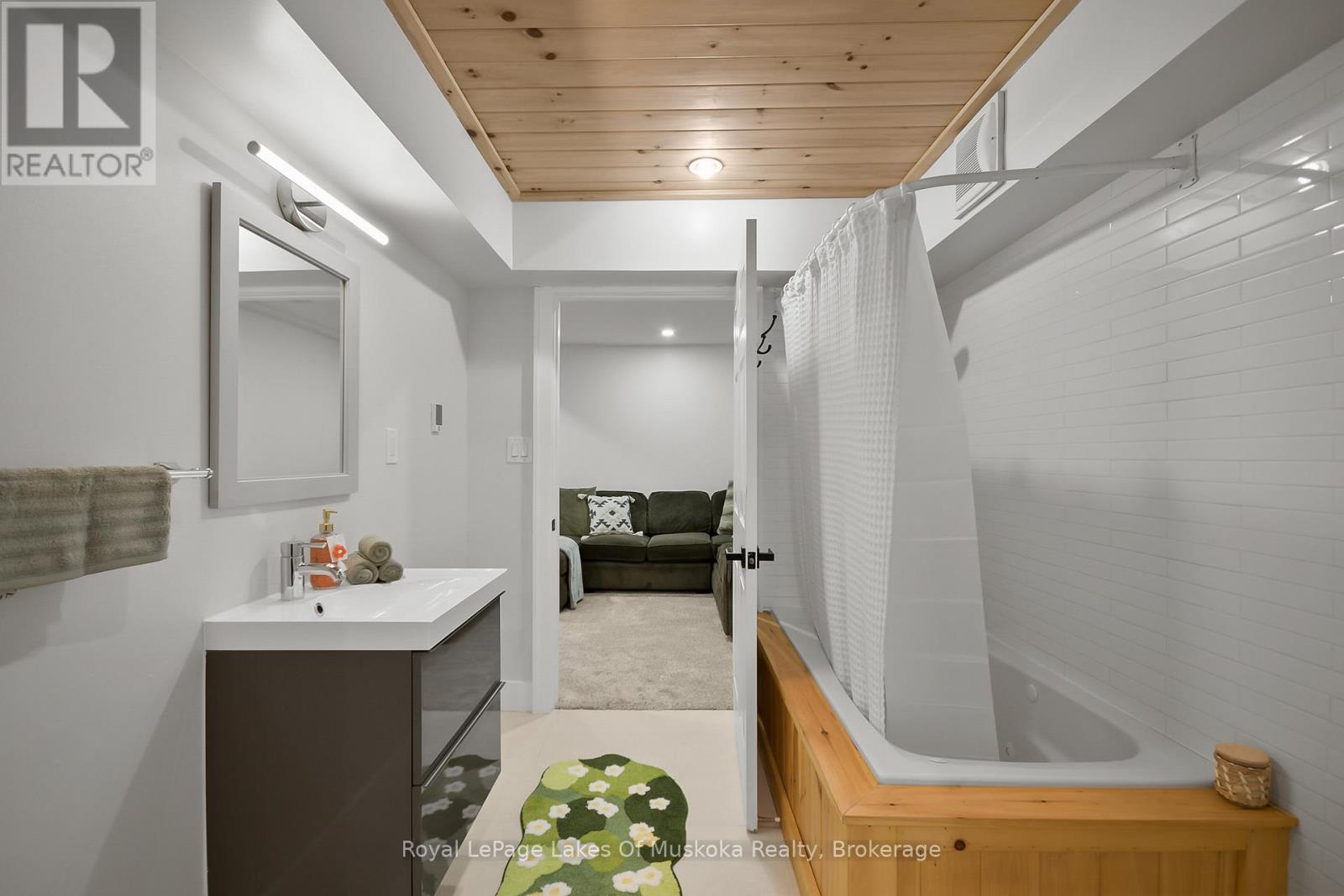 30 Todholm Drive, Muskoka Lakes, Ontario  P0B 1J0 - Photo 22 - X12162187