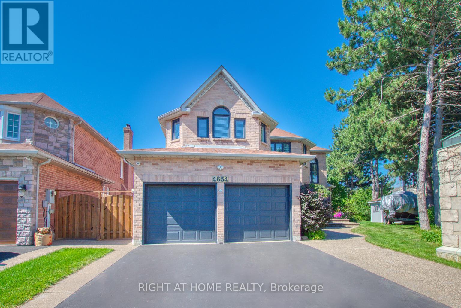 4634 Inverness Boulevard, Mississauga, Ontario  L5M 3L1 - Photo 1 - W12178187