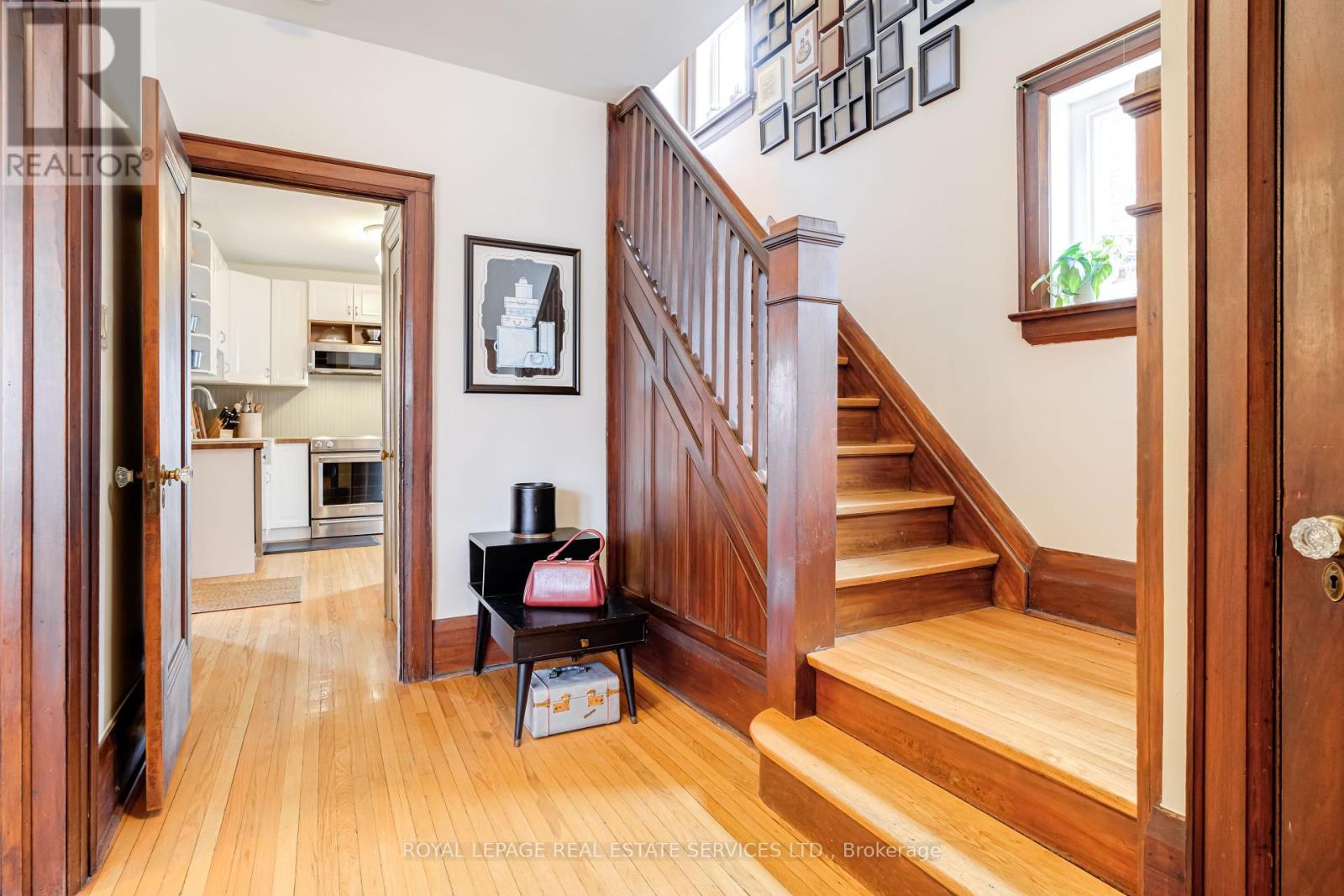 201 St Johns Road, Toronto, Ontario  M6P 1V3 - Photo 12 - W12178258