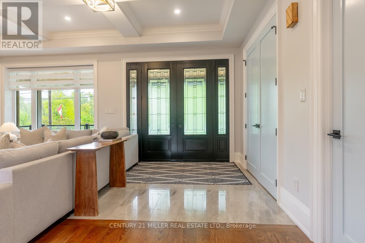 115 Tremaine Road, Milton, Ontario  L9T 2X1 - Photo 5 - W12178262
