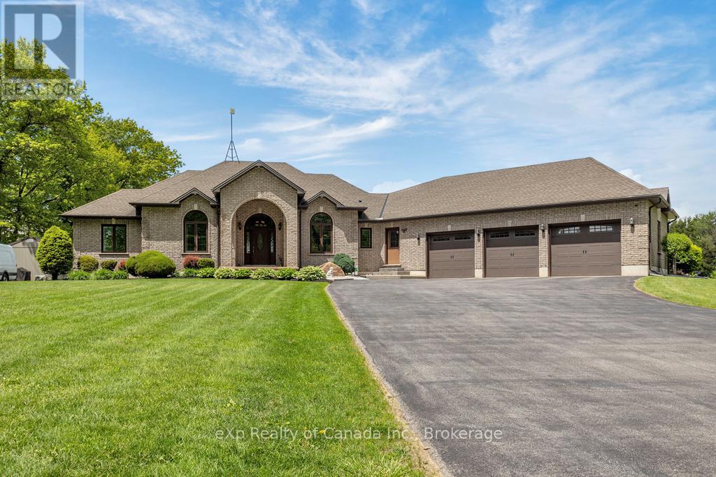 59 Windham 11 Road, Norfolk, Ontario  N0E 1H0 - Photo 1 - X12178524