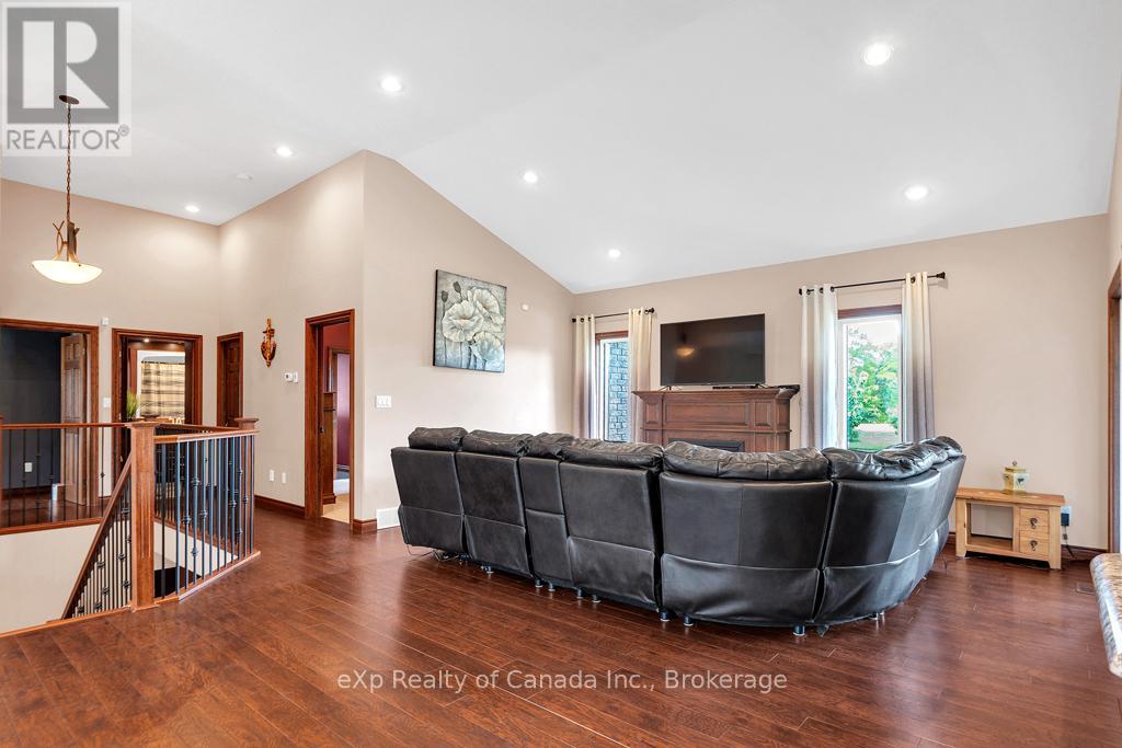 59 Windham 11 Road, Norfolk, Ontario  N0E 1H0 - Photo 25 - X12178524