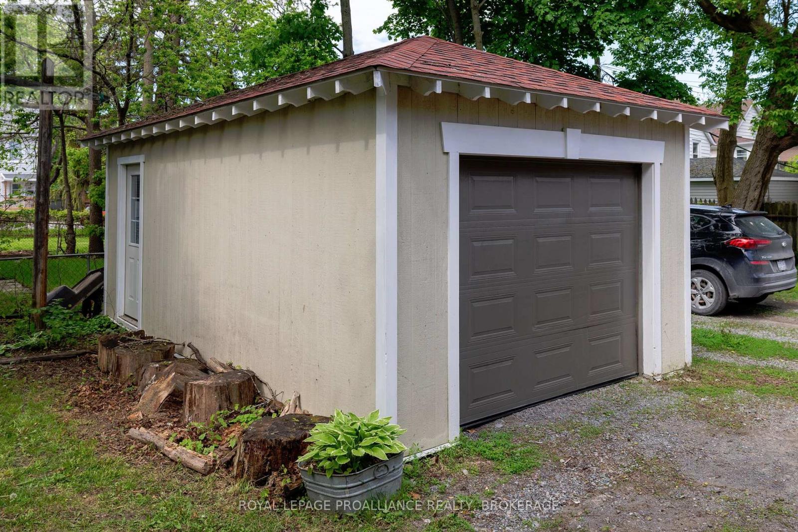 197 Pine Street, Kingston (East Of Sir John A. Blvd), Ontario  K7K 1X1 - Photo 41 - X12178380