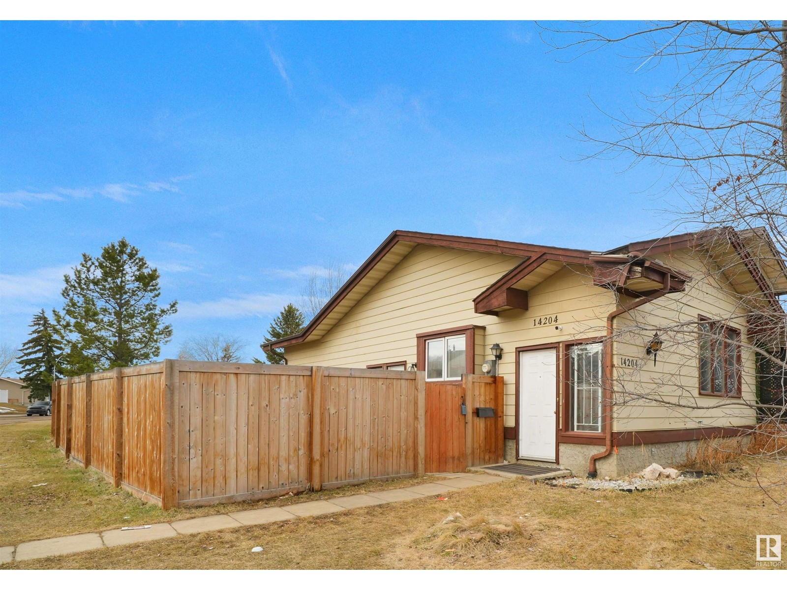 14204 32 ST NW, Edmonton, Alberta