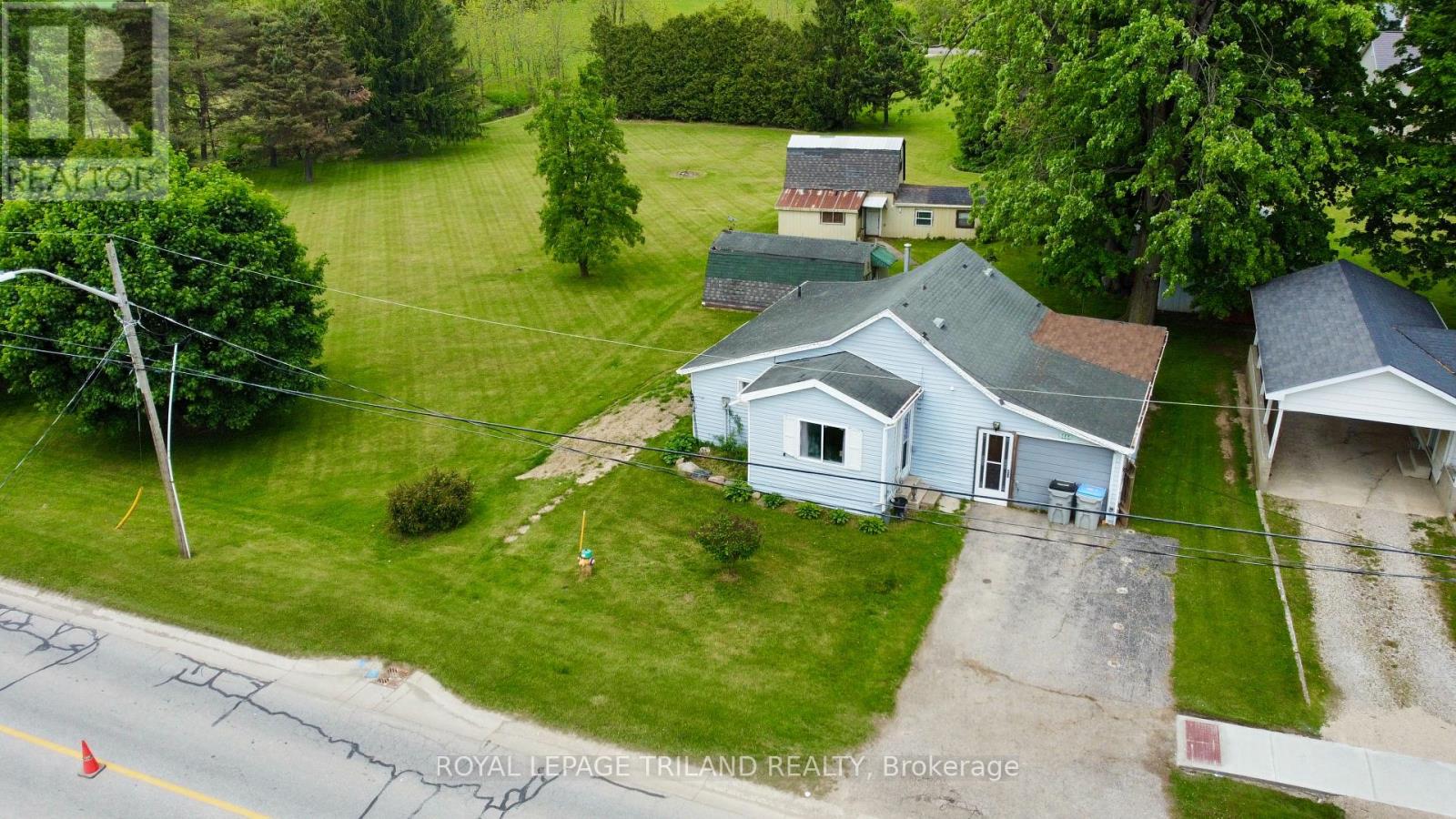 8444 TOWNSEND LINE, Lambton Shores, Ontario