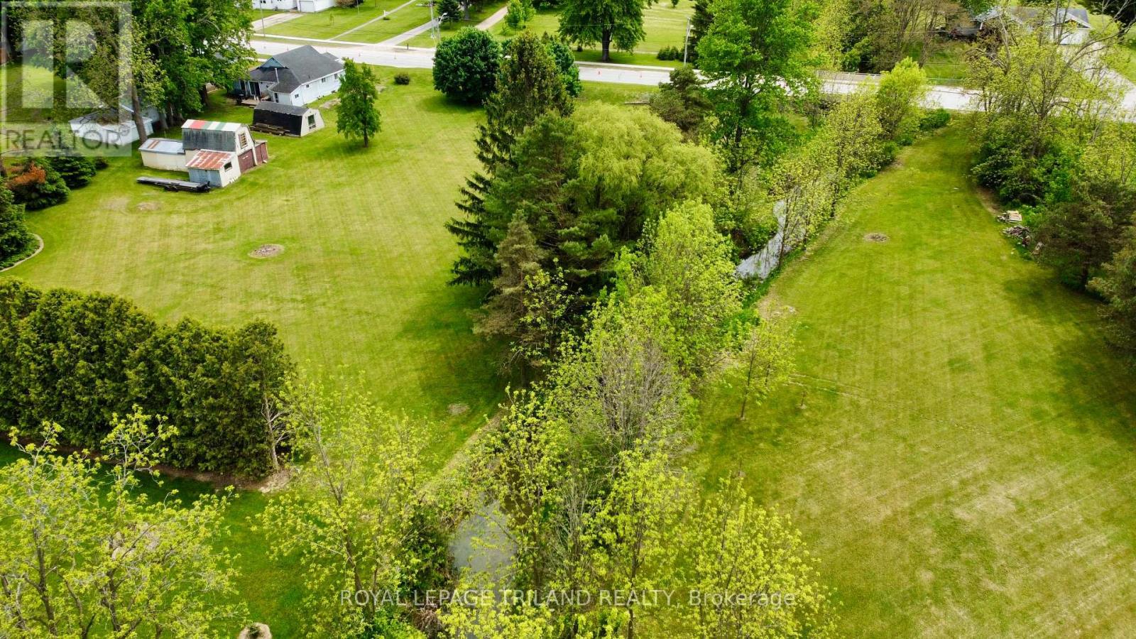 8444 Townsend Line, Lambton Shores, Ontario  N0M 1B0 - Photo 23 - X12178391