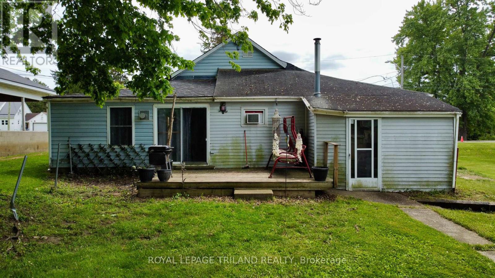 8444 Townsend Line, Lambton Shores, Ontario  N0M 1B0 - Photo 25 - X12178391