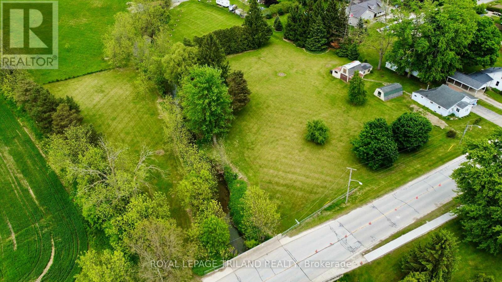 8444 Townsend Line, Lambton Shores, Ontario  N0M 1B0 - Photo 26 - X12178391