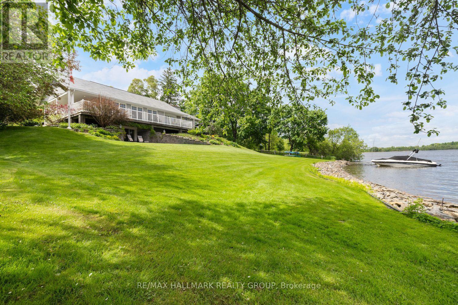 1 Rideau Glen Drive, Ottawa, Ontario  K2C 3H1 - Photo 1 - X12178325