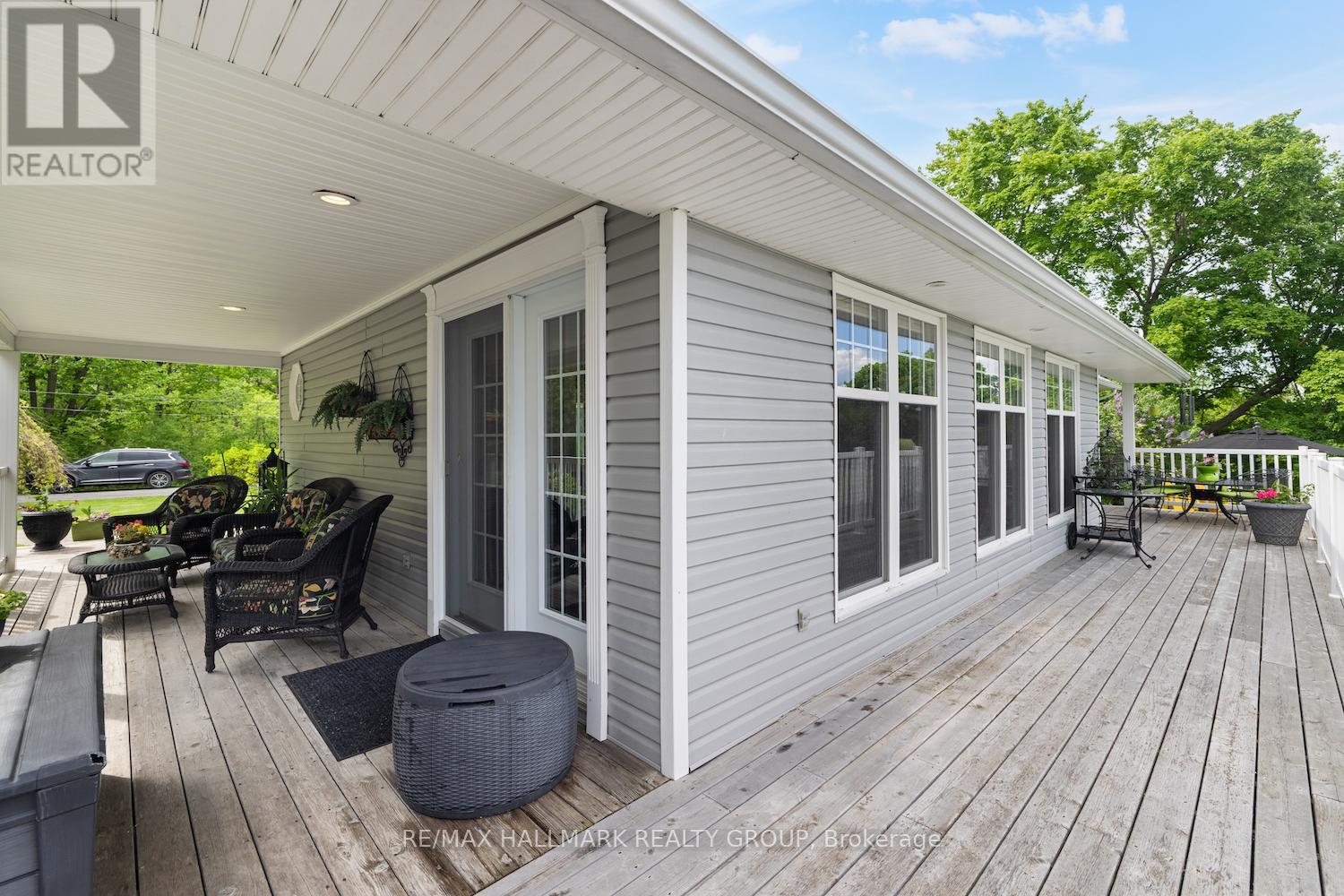 1 Rideau Glen Drive, Ottawa, Ontario  K2C 3H1 - Photo 41 - X12178325