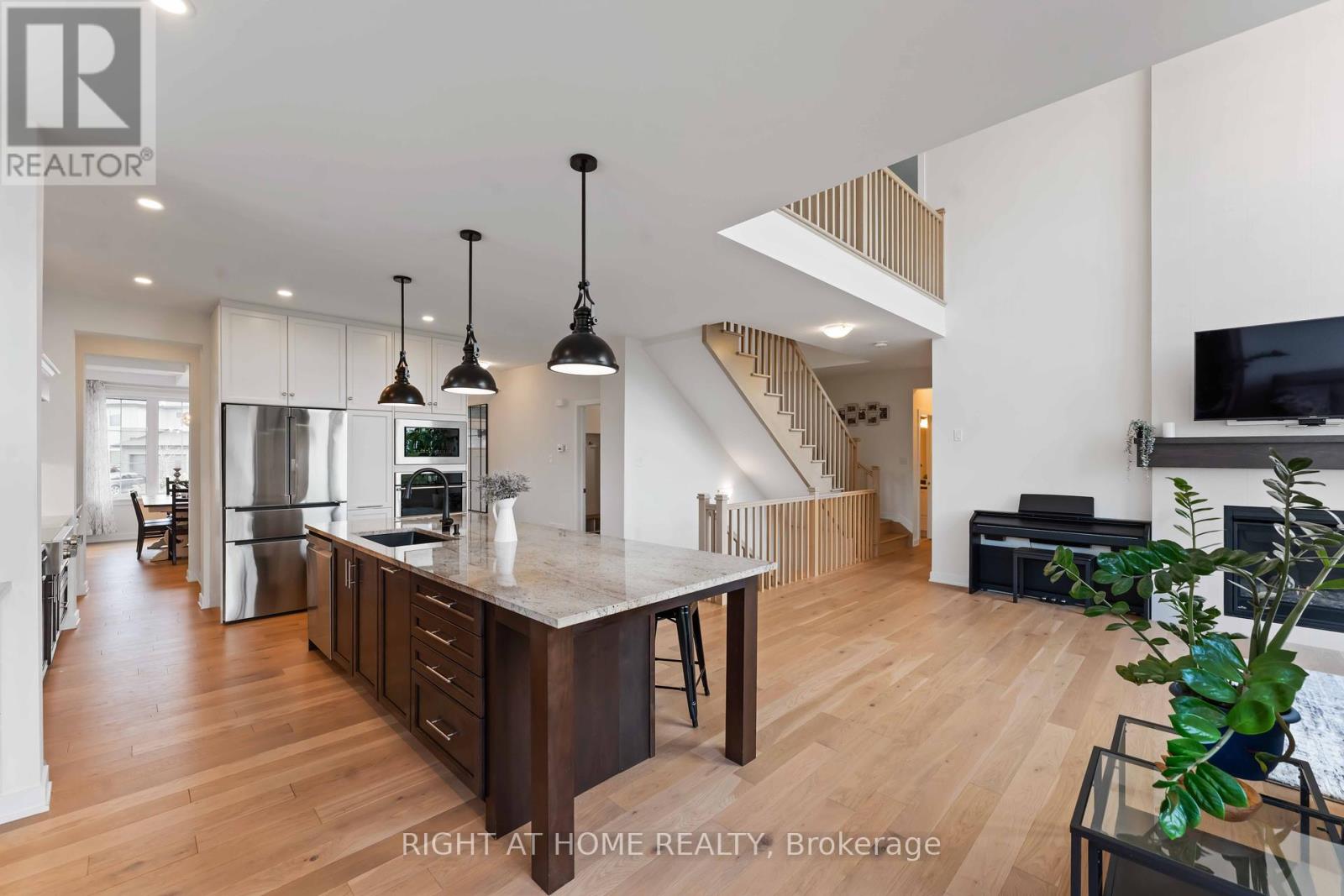 707 Kirkham Crescent, Ottawa, Ontario  K0A 2Z0 - Photo 12 - X12178409