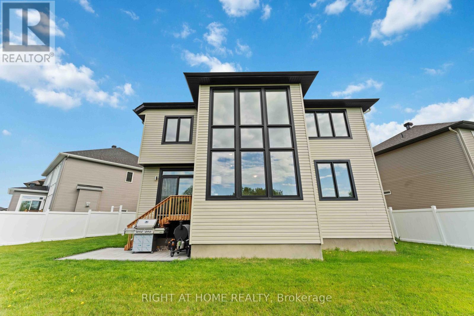 707 Kirkham Crescent, Ottawa, Ontario  K0A 2Z0 - Photo 29 - X12178409