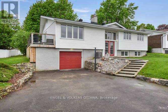 14 Island Park Drive, South Dundas, Ontario  K0E 1K0 - Photo 2 - X12178472