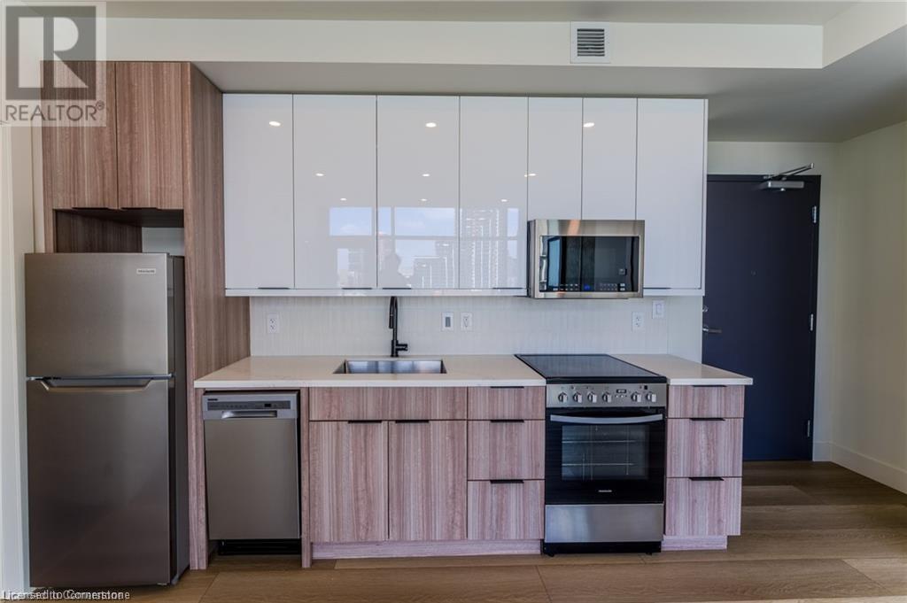 24 AUGUSTA Street Unit# 702, hamilton, Ontario