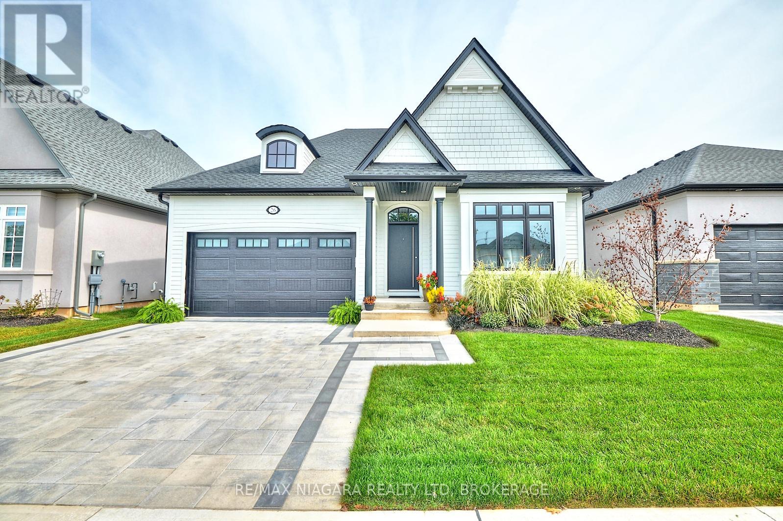26 Sunrise Court N, Fort Erie (Ridgeway), Ontario  L0S 1N0 - Photo 1 - X12178426