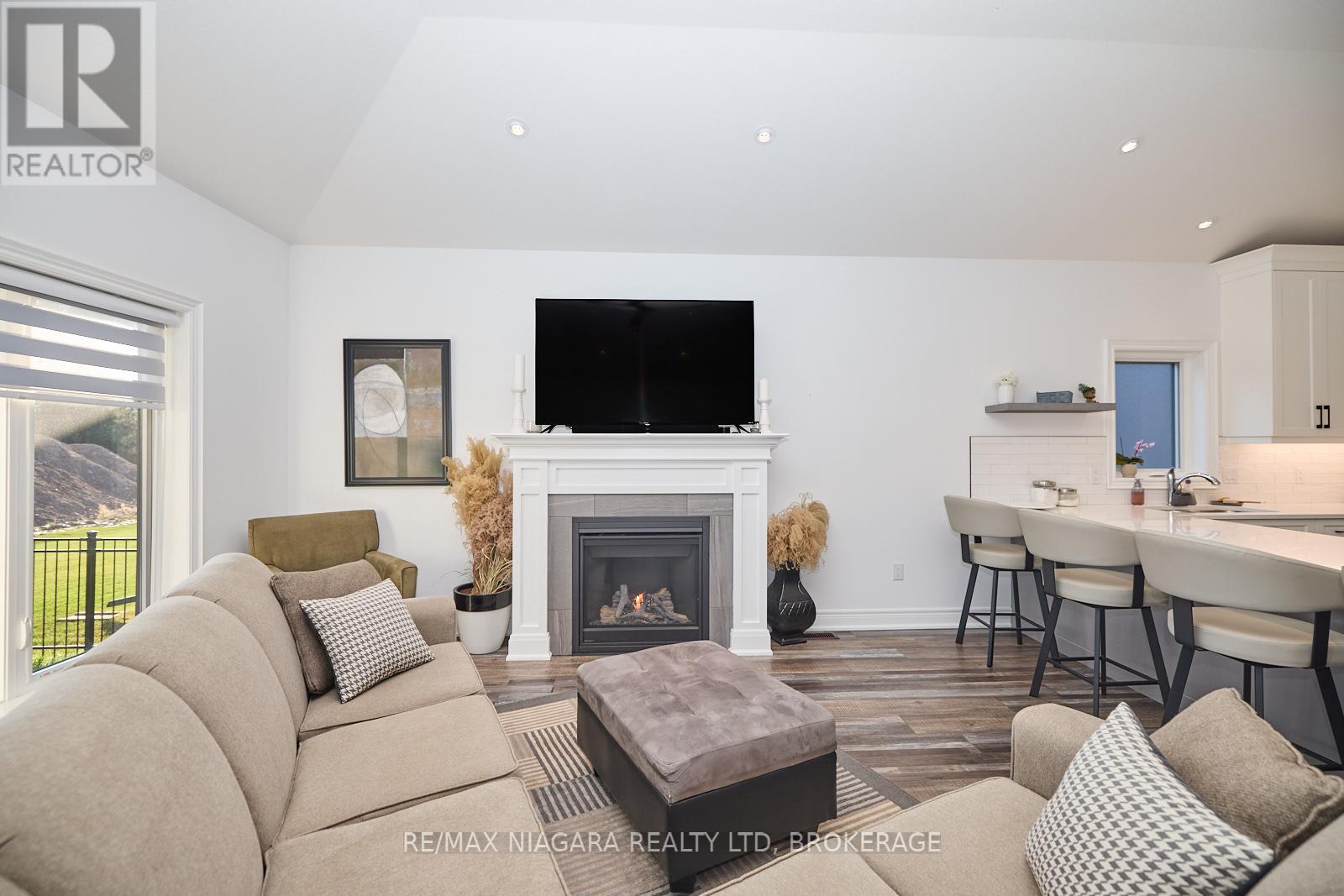 26 Sunrise Court N, Fort Erie, Ontario  L0S 1N0 - Photo 8 - X12178426