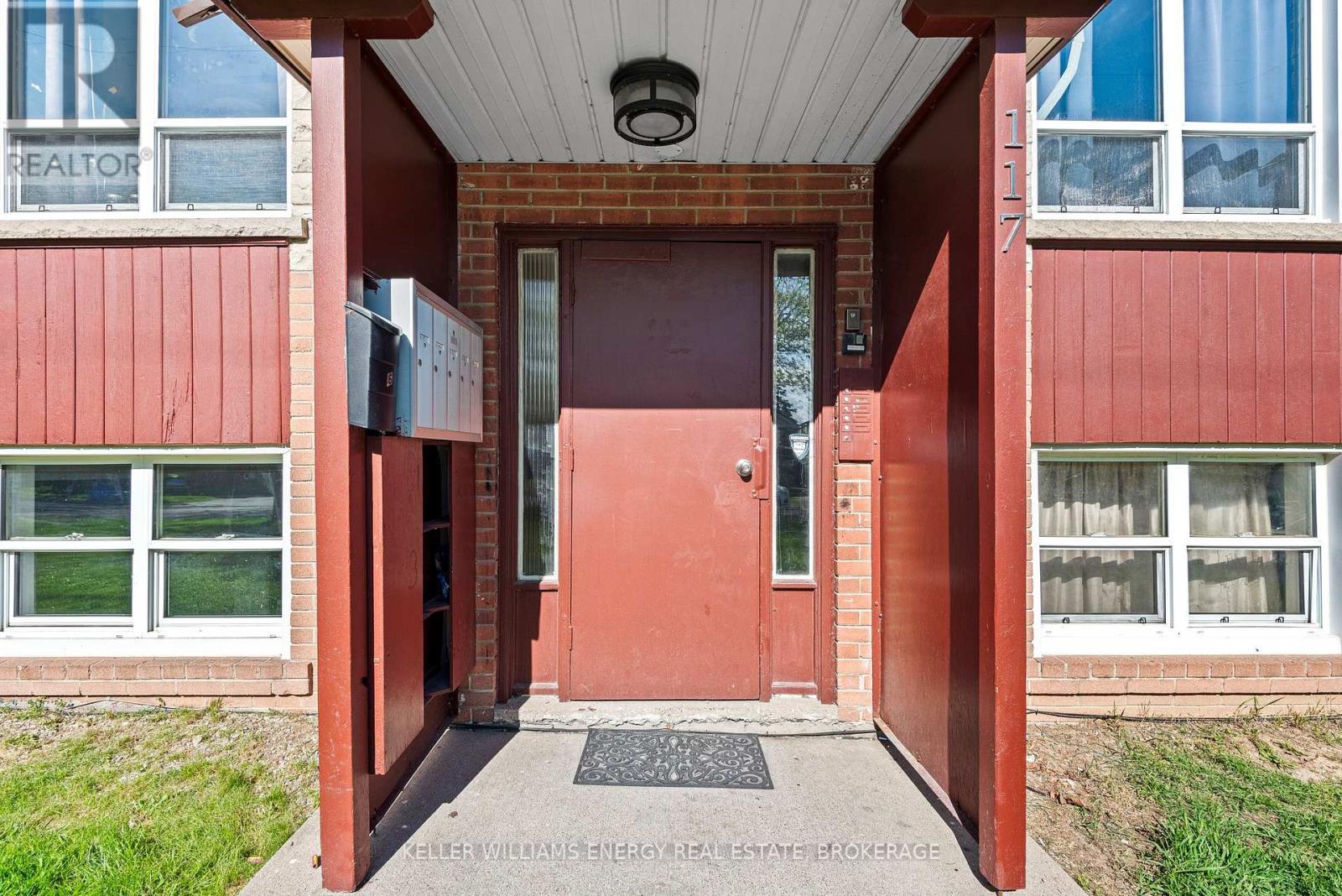 1-6 - 117 Cromwell Avenue, Oshawa (Vanier), Ontario  L1J 4T5 - Photo 4 - E12178464
