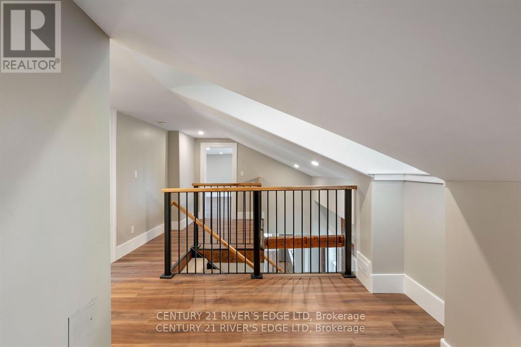 3 Park Street E, Brockville, Ontario  K6V 2G1 - Photo 11 - X12178350