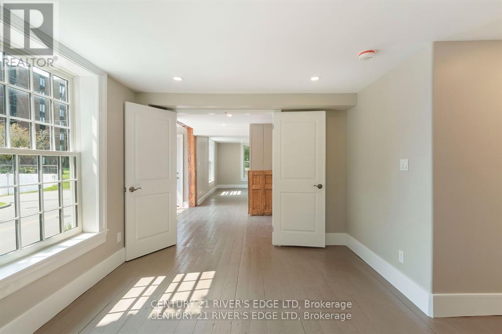 3 Park Street E, Brockville, Ontario  K6V 2G1 - Photo 13 - X12178350