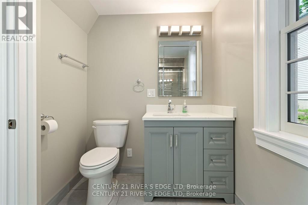 3 Park Street E, Brockville, Ontario  K6V 2G1 - Photo 15 - X12178350