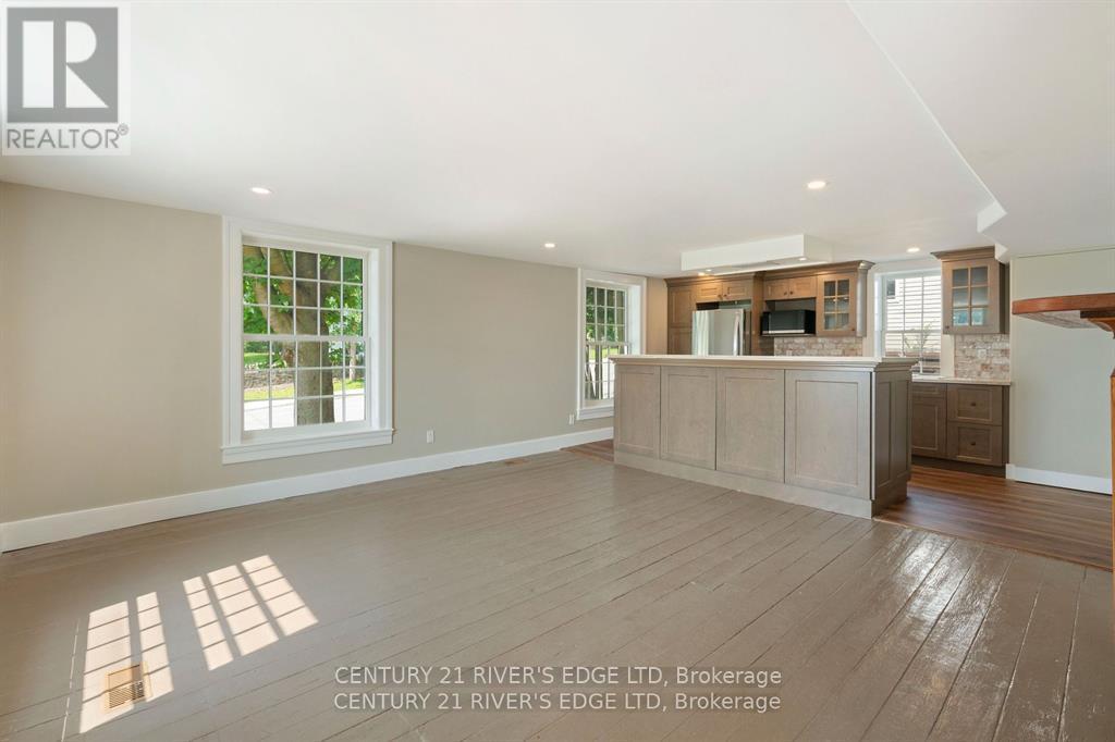 3 Park Street E, Brockville, Ontario  K6V 2G1 - Photo 8 - X12178350