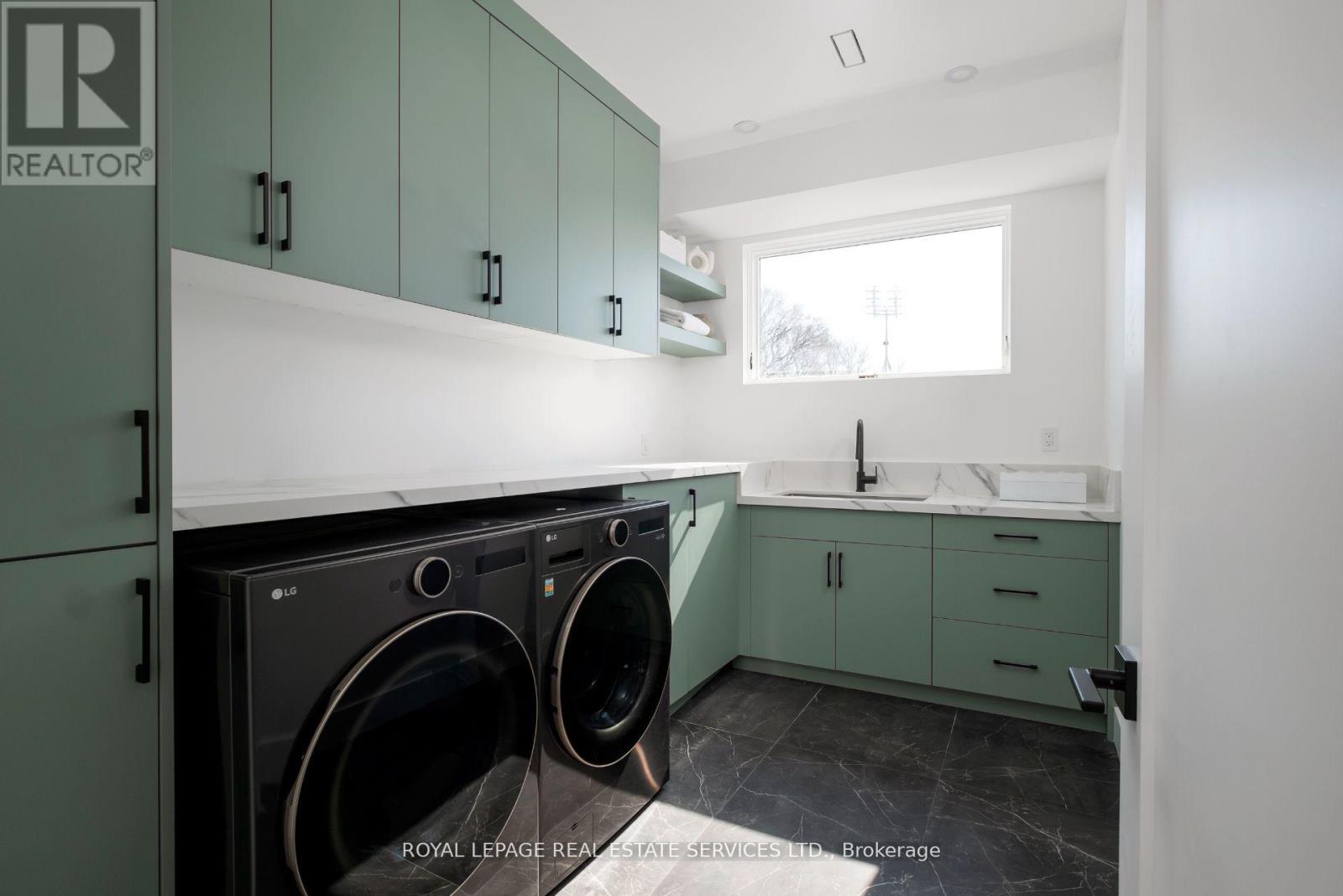 263 Thirtieth Street, Toronto, Ontario  M8W 3E2 - Photo 30 - W12166473